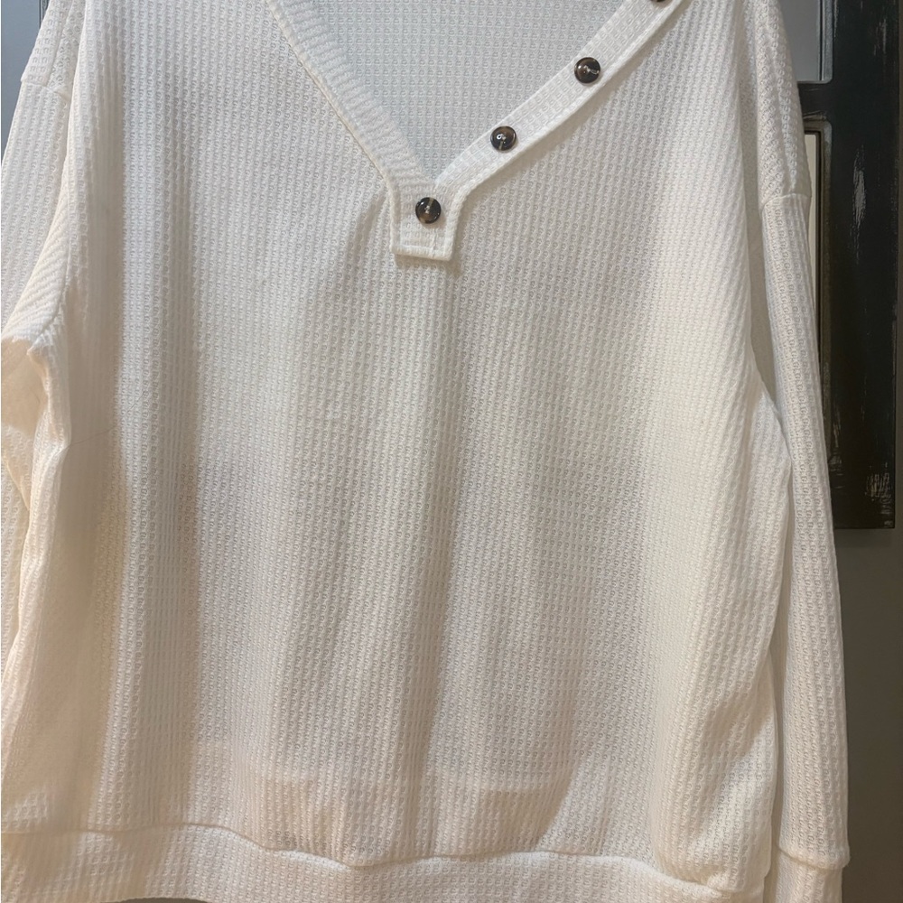 Women's Cream Button-Detail Sweatshirt